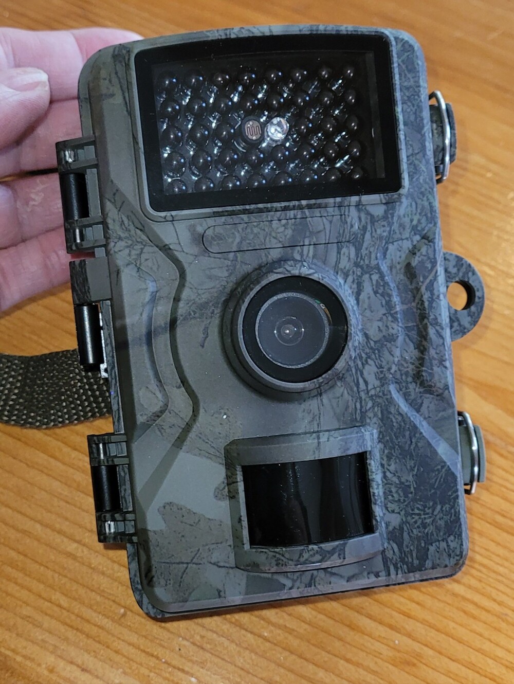 Hunting camera - Picture 2 of 10
